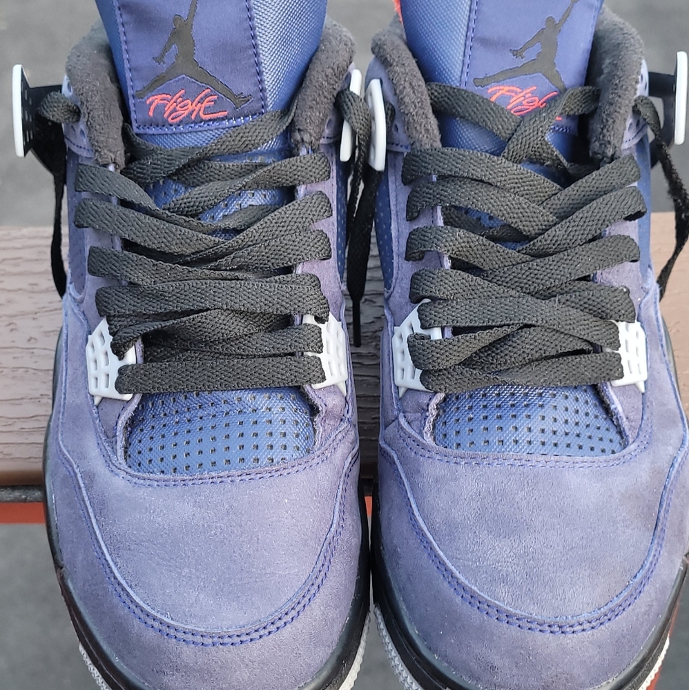 Air jordan 4 WNTR loyal